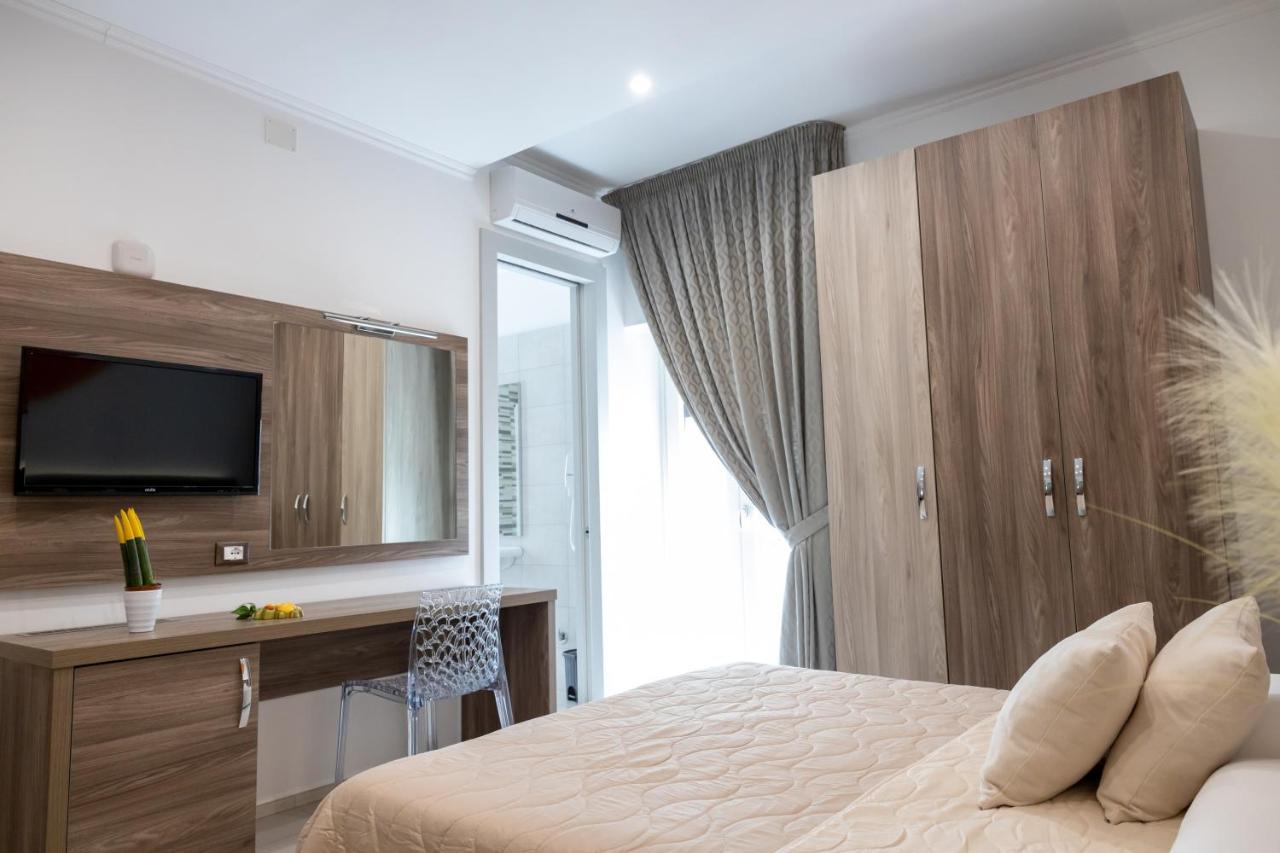 Mary VI Rooms Peschici Luaran gambar